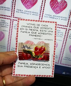 Cartão coração para reunião de pais!